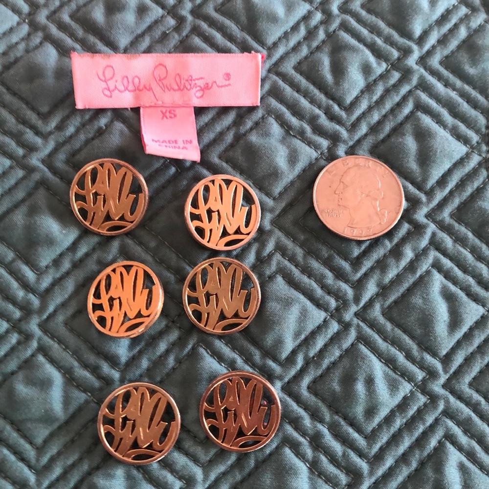 6 Goldtone Lilly Buttons
